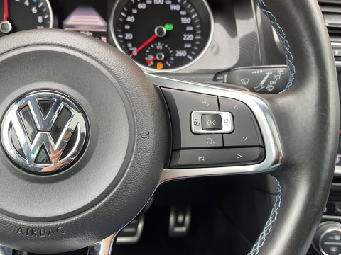 Volkswagen Golf 1.4 TSI GTE | Panoramadak | Keyless Go/Entry | Trekhaak | Dode Hoek Sensor | Bluetooth | Achteruitrijcamera |