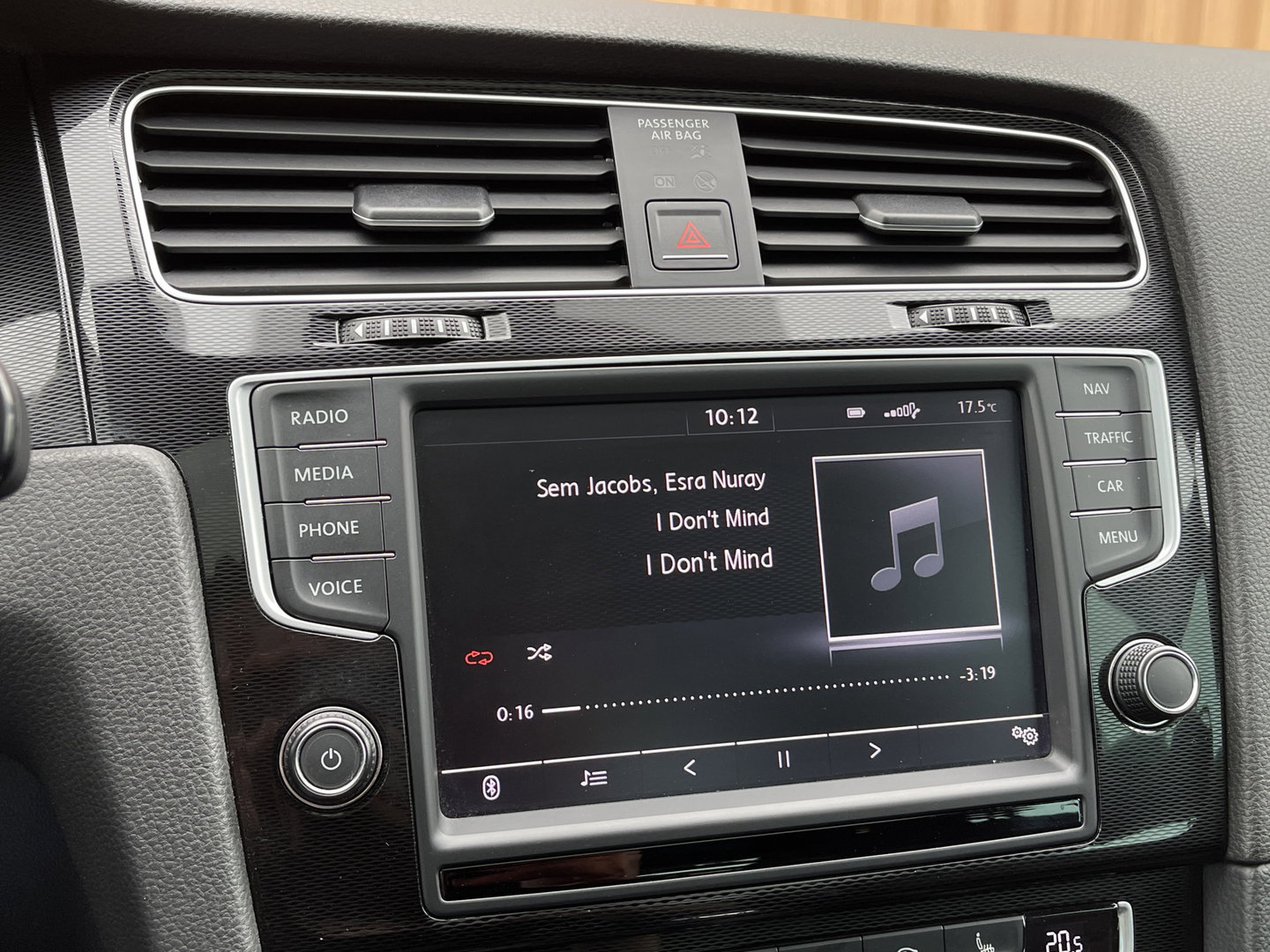 Volkswagen Golf 1.4 TSI GTE | Panoramadak | Keyless Go/Entry | Trekhaak | Dode Hoek Sensor | Bluetooth | Achteruitrijcamera |