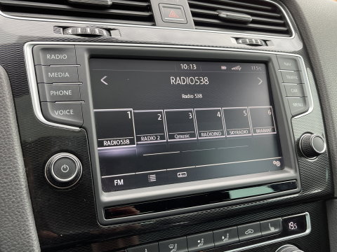 Volkswagen Golf 1.4 TSI GTE | Panoramadak | Keyless Go/Entry | Trekhaak | Dode Hoek Sensor | Bluetooth | Achteruitrijcamera |