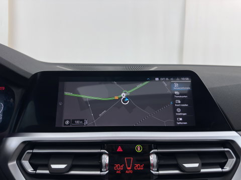 BMW 3 Serie Touring 320e Business Edition Plus (INCL-BTW) *AUT LASER-LED | LEATHER | HEATED-SPORTSEATS | HIFI-SOUND | KEYLESS | DIGI-COCKPIT | NAVI-FULLMAP | DAB | AMBIENTLIGHT | PRIVACY-GLASS | ECC | PDC | CRUISE | TOWBAR | 17iINCH*