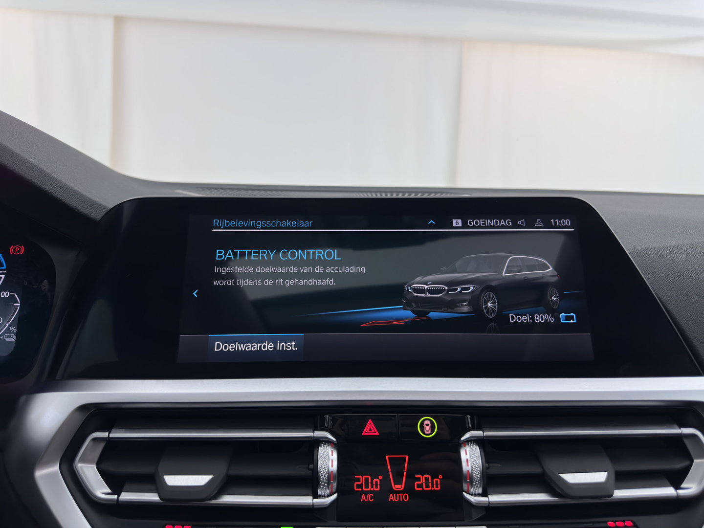 BMW 3 Serie Touring 320e Business Edition Plus (INCL-BTW) *AUT LASER-LED | LEATHER | HEATED-SPORTSEATS | HIFI-SOUND | KEYLESS | DIGI-COCKPIT | NAVI-FULLMAP | DAB | AMBIENTLIGHT | PRIVACY-GLASS | ECC | PDC | CRUISE | TOWBAR | 17iINCH*