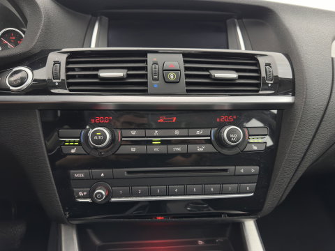 BMW X4 xDrive20d Centennial High Executive Aut. *PANO | LEATHER | XENON | TOPVIEW | BLINDSPOT | HEATED-SPORTSEATS | NAVI-FULLMAP | ECC | PDC | CRUISE |  HEAD-UP | TOWBAR | SHIFT-PADDLES | AMBIENTLIGHT | 18''ALU*