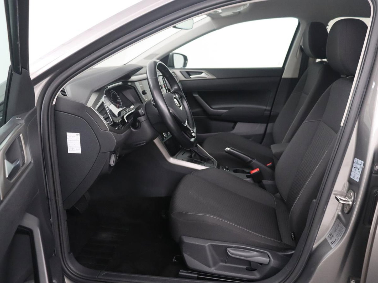 Volkswagen Polo 1.0 TSI R-Line Edition | Automaat | Camera | LED | Navigatie |
