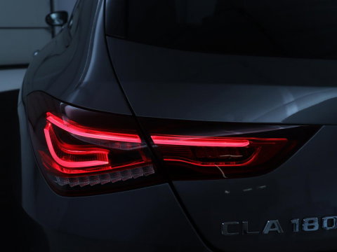 Mercedes-Benz CLA-Klasse Shooting Brake 180 Business Solution AMG