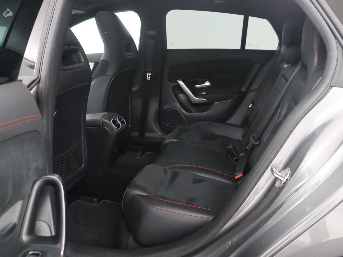 Mercedes-Benz CLA-Klasse Shooting Brake 180 Business Solution AMG