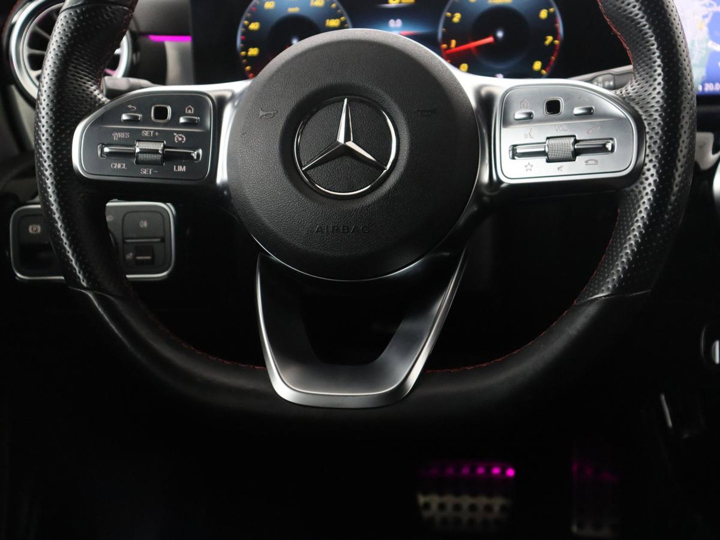 Mercedes-Benz CLA-Klasse Shooting Brake 180 Business Solution AMG