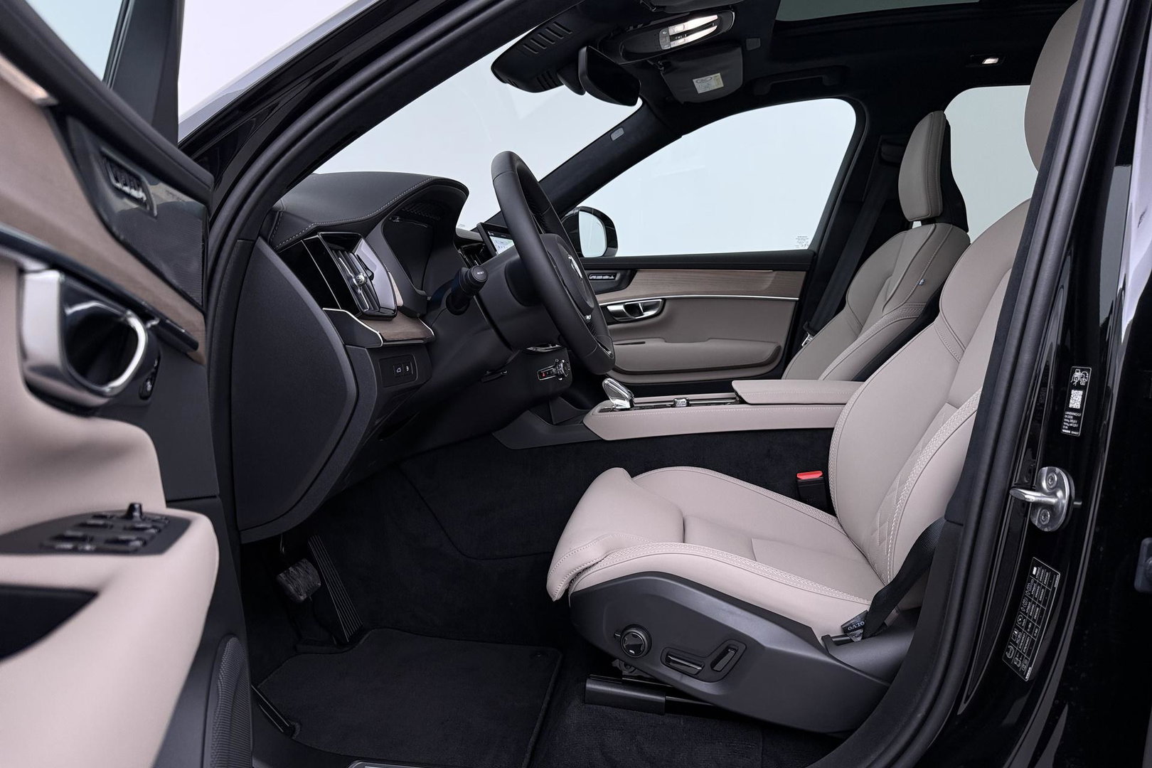 Volvo XC90 T8 Ultra Bright | MY27 | Harman/Kardon | Trekhaak | Panoramadak | 360° Camera | Head-Up | ACC | 21 inch