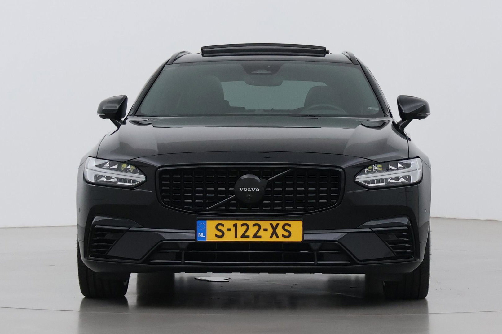 Volvo V90 T6 Recharge R-Design | FACELIFT! | Bowers&Wilkins | Panoramadak | Head-Up | 360° Camera | 19 Inch