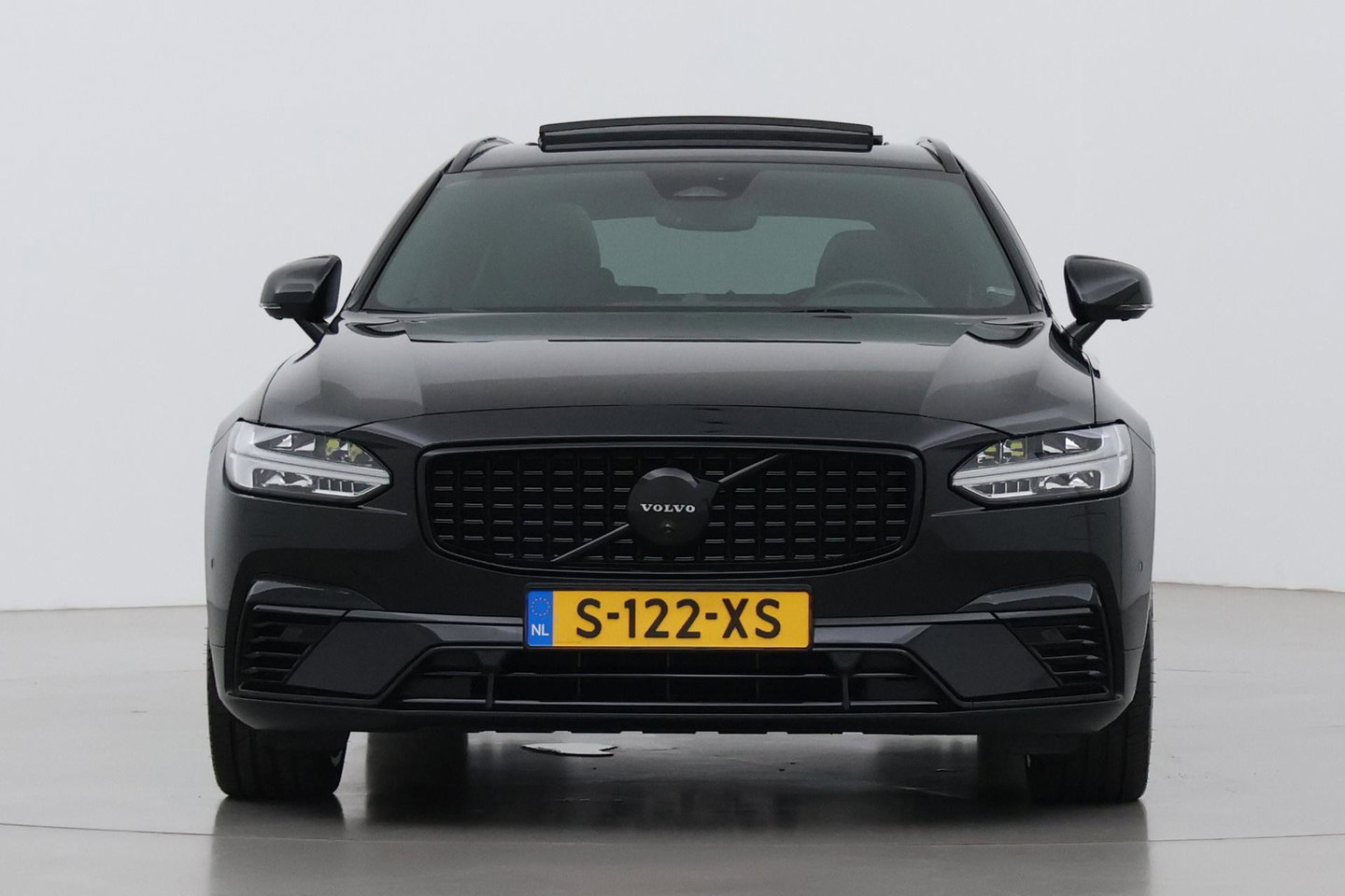 Volvo V90 T6 Recharge R-Design | FACELIFT! | Bowers&Wilkins | Panoramadak | Head-Up | 360° Camera | 19 Inch