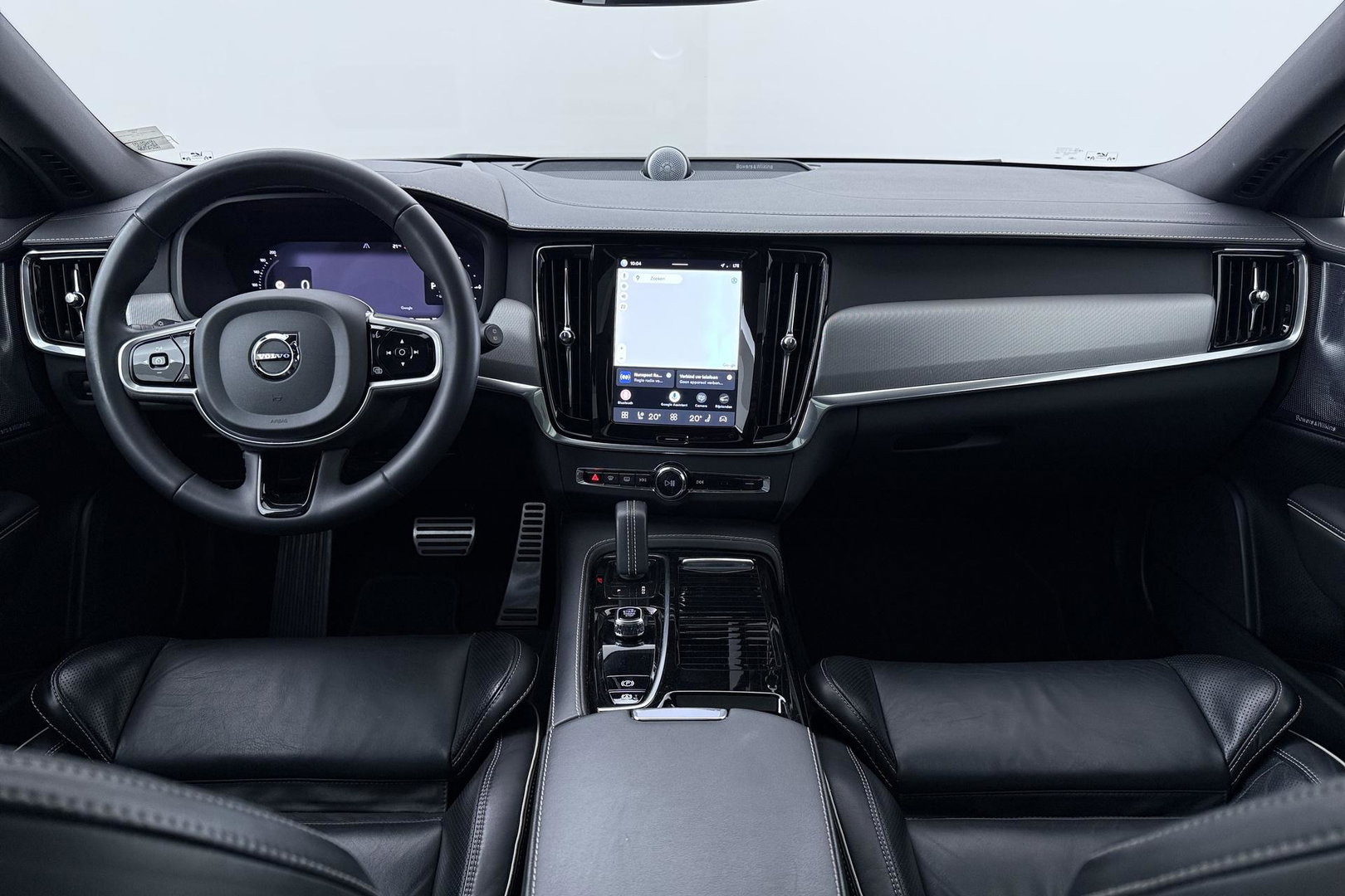 Volvo V90 T6 Recharge R-Design | FACELIFT! | Bowers&Wilkins | Panoramadak | Head-Up | 360° Camera | 19 Inch