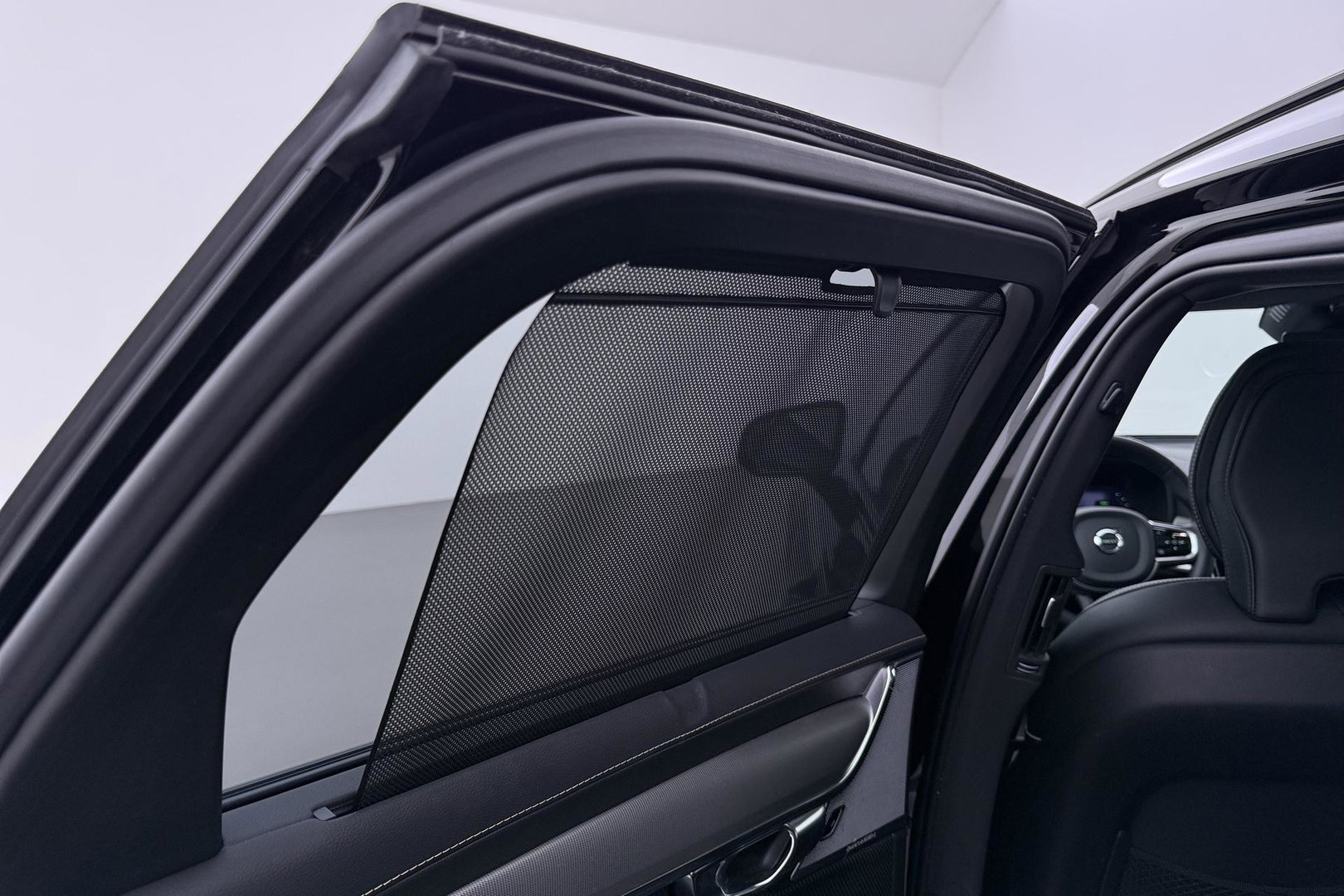 Volvo V90 T6 Recharge R-Design | FACELIFT! | Bowers&Wilkins | Panoramadak | Head-Up | 360° Camera | 19 Inch