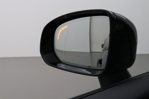 Volvo XC60 T8 Plus Dark | Harman/Kardon | Panoramadak | 360° Camera | BLIS | Stoel+Stuurverwarming | 20 Inch | ACC