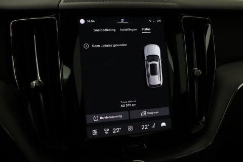 Volvo XC60 T8 Plus Dark | Harman/Kardon | Panoramadak | 360° Camera | BLIS | Stoel+Stuurverwarming | 20 Inch | ACC