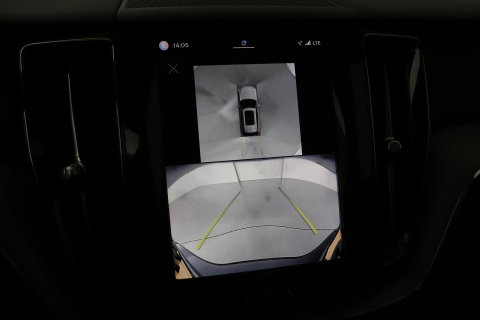 Volvo XC60 T8 Plus Dark | Harman/Kardon | Panoramadak | 360° Camera | BLIS | Stoel+Stuurverwarming | 20 Inch | ACC