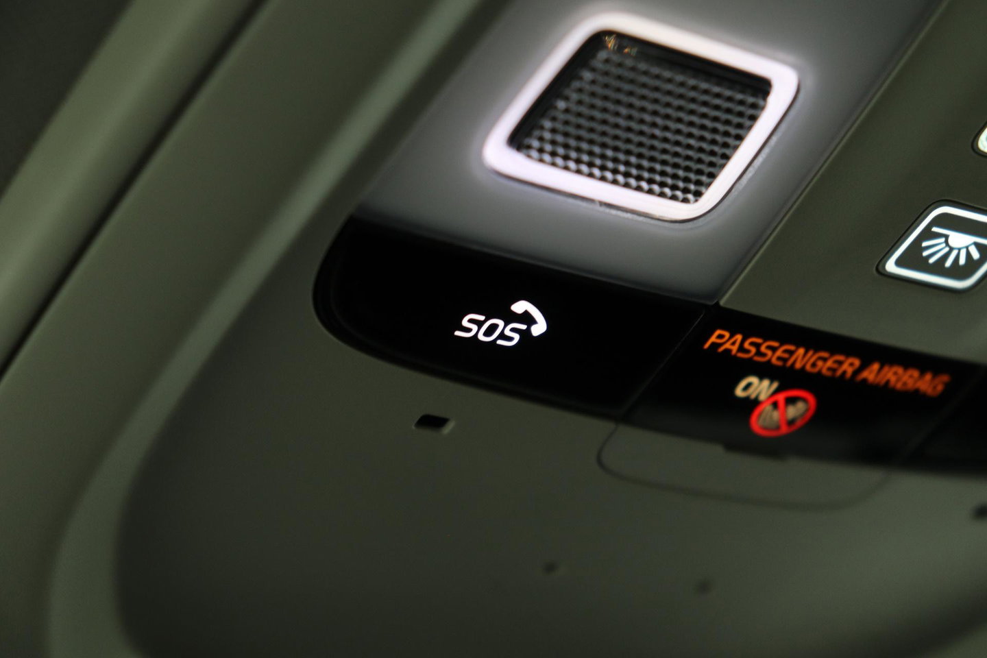Volvo XC60 T8 Plus Dark | Harman/Kardon | Panoramadak | 360° Camera | BLIS | Stoel+Stuurverwarming | 20 Inch | ACC