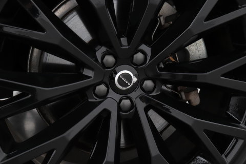 Volvo XC60 T8 Plus Dark | Harman/Kardon | Panoramadak | 360° Camera | BLIS | Stoel+Stuurverwarming | 20 Inch | ACC