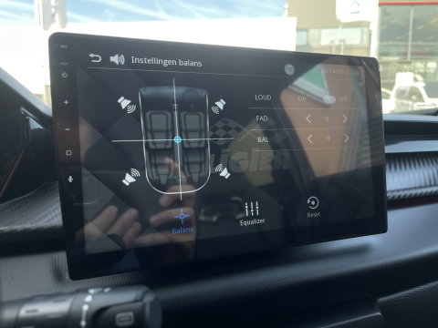 Ligier Brommobiel JS60 Chic Sun | Apple Carplay | Airconditioning | Ledere bekleding | Carbon interieur | Origineel Nederlands |