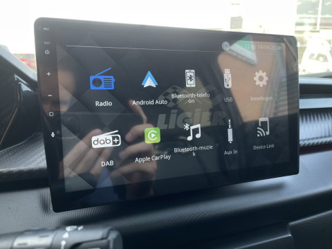Ligier Brommobiel JS60 Chic Sun | Apple Carplay | Airconditioning | Ledere bekleding | Carbon interieur | Origineel Nederlands |