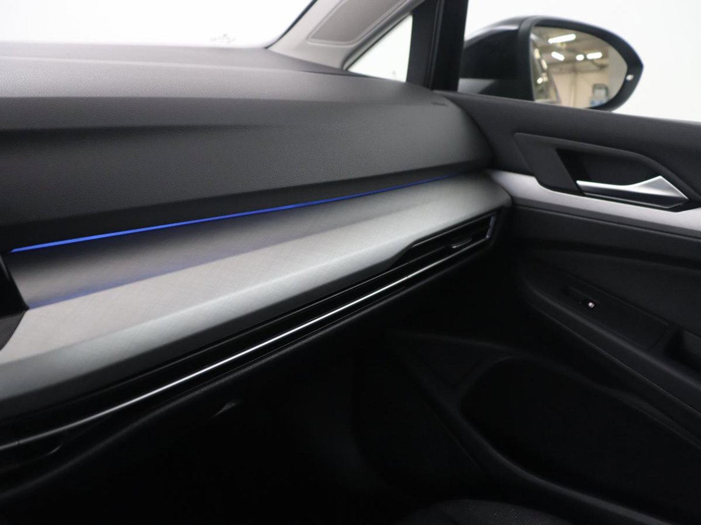 Volkswagen Golf 1.0 eTSI Life