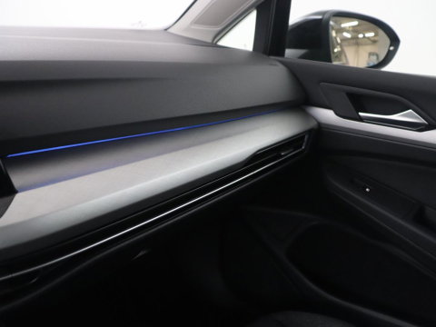 Volkswagen Golf 1.0 eTSI Life