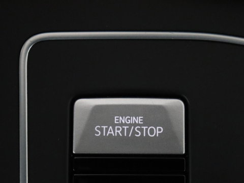 Volkswagen Golf 1.0 eTSI Life