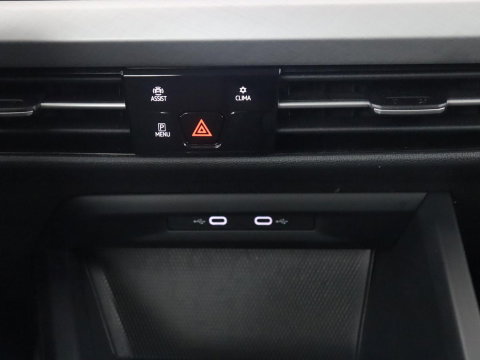 Volkswagen Golf 1.0 eTSI Life