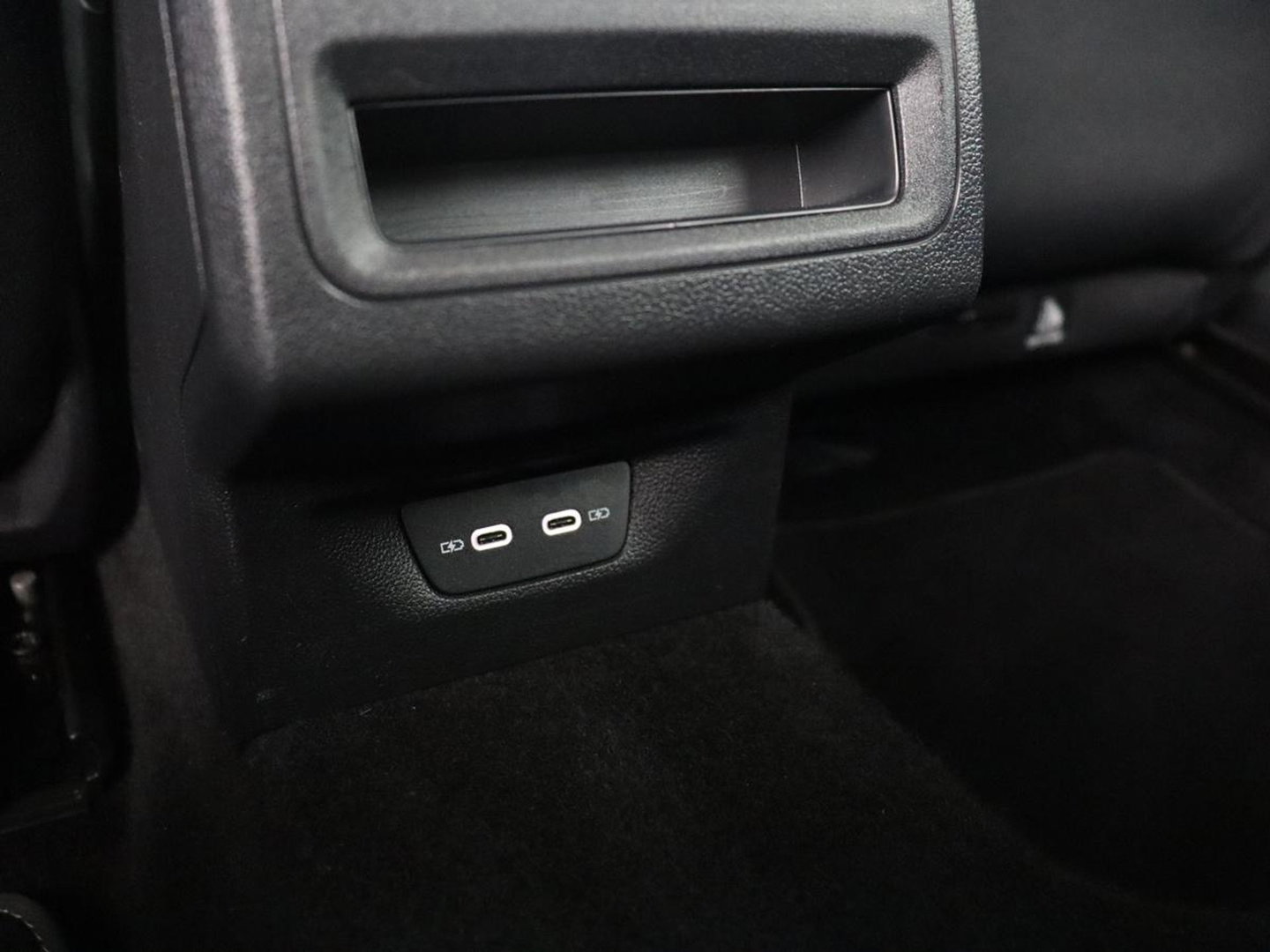 Volkswagen Golf 1.0 eTSI Life