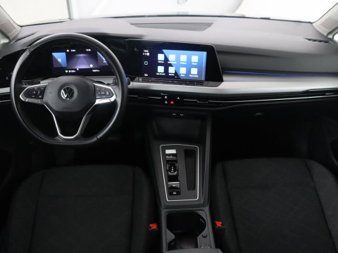 Volkswagen Golf 1.0 eTSI Life