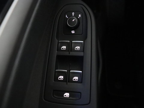 Volkswagen Golf 1.0 eTSI Life