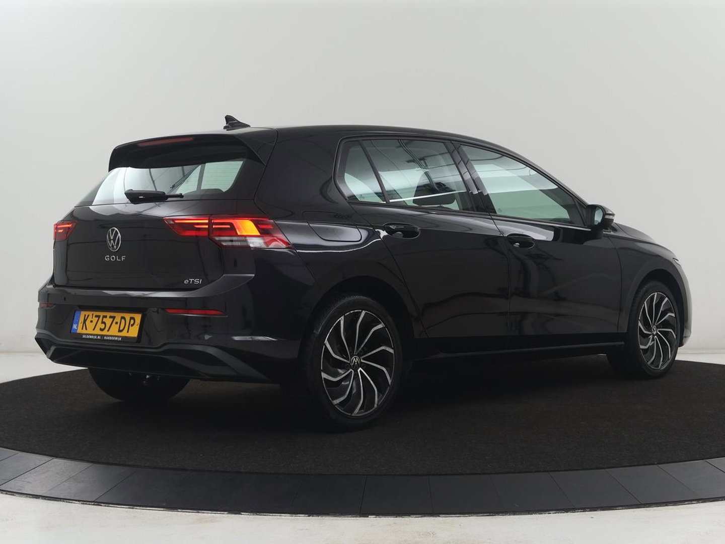 Volkswagen Golf 1.0 eTSI Life
