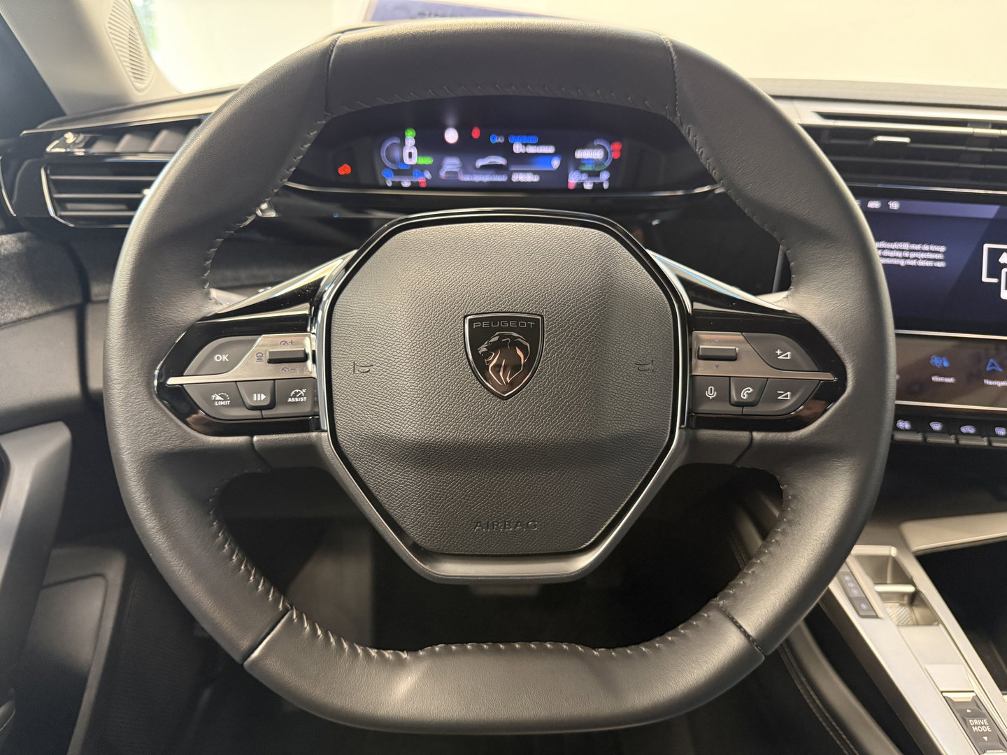 Peugeot 408 1.6 HYbrid Allure 180 EAT8 Navigatie Full-led Adaptive-Cruise