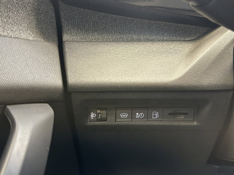 Peugeot 408 1.6 HYbrid Allure 180 EAT8 Navigatie Full-led Adaptive-Cruise