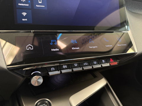 Peugeot 408 1.6 HYbrid Allure 180 EAT8 Navigatie Full-led Adaptive-Cruise