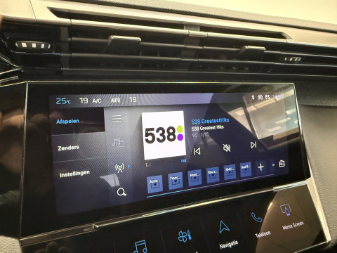 Peugeot 408 1.6 HYbrid Allure 180 EAT8 Navigatie Full-led Adaptive-Cruise