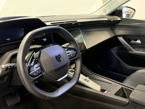 Peugeot 408 1.6 HYbrid Allure 180 EAT8 Navigatie Full-led Adaptive-Cruise