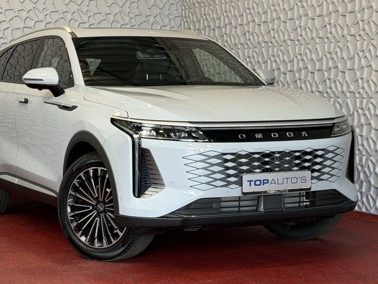 Omoda 9