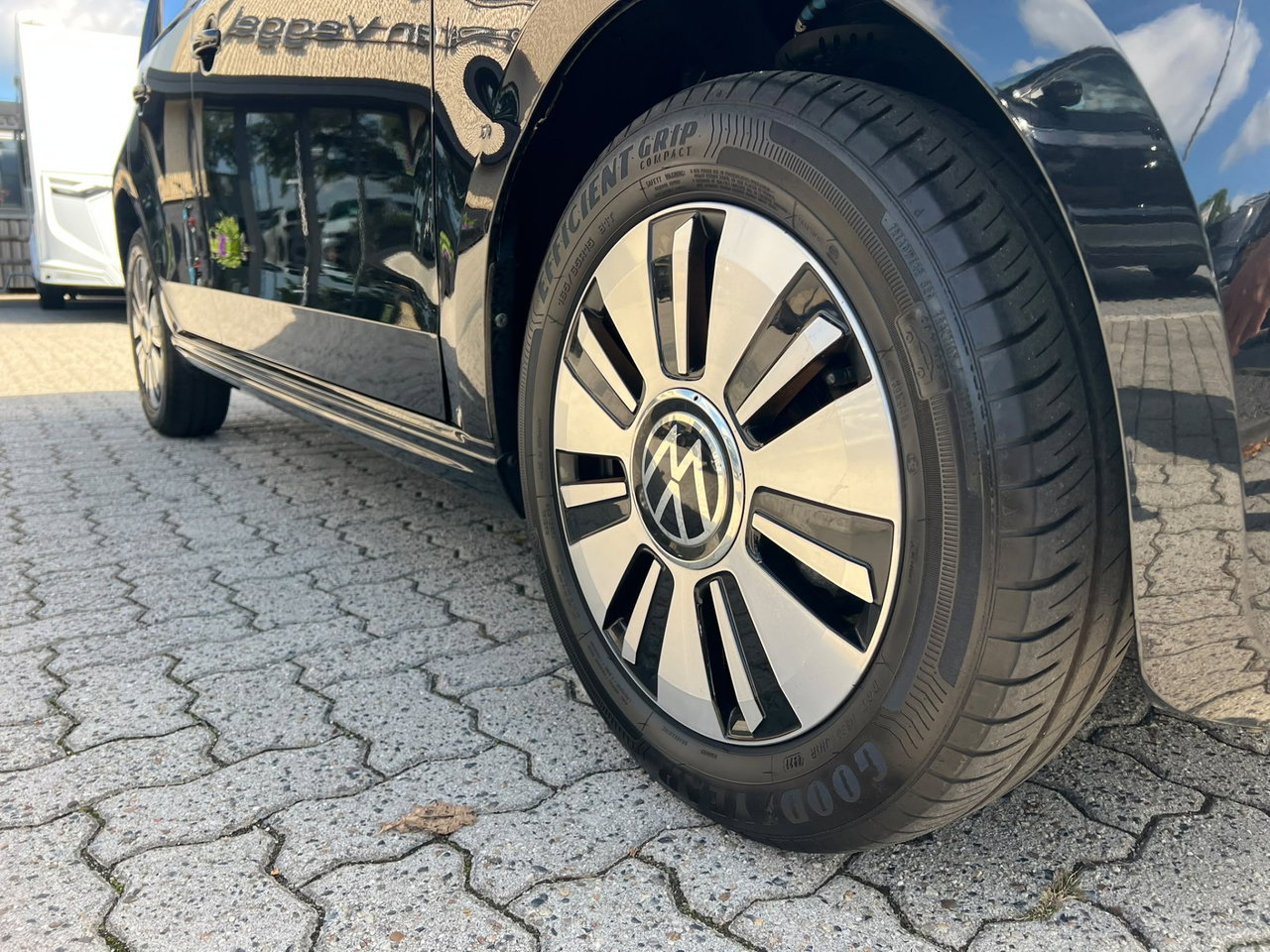 Volkswagen e-up!