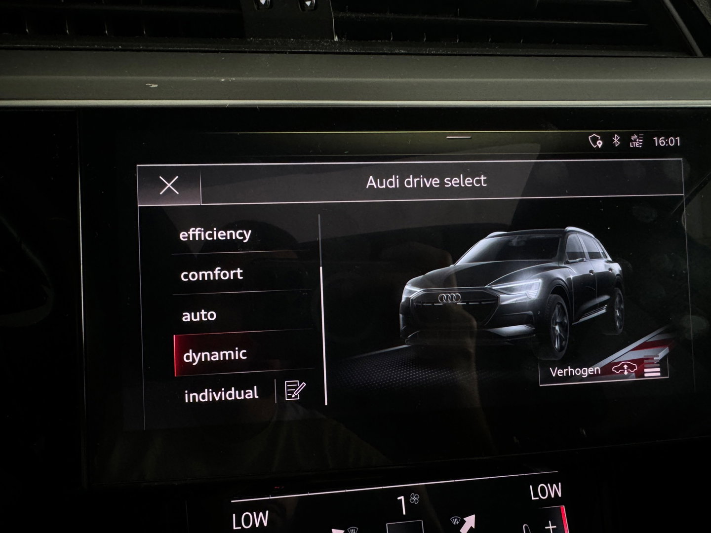 Audi e-tron E-tron 55 quattro 95 kWh Pano|Memory|360|Nachtzicht