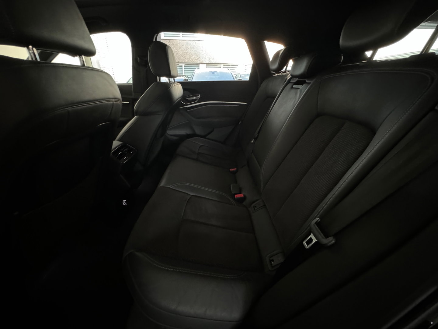 Audi e-tron E-tron 55 quattro 95 kWh Pano|Memory|360|Nachtzicht
