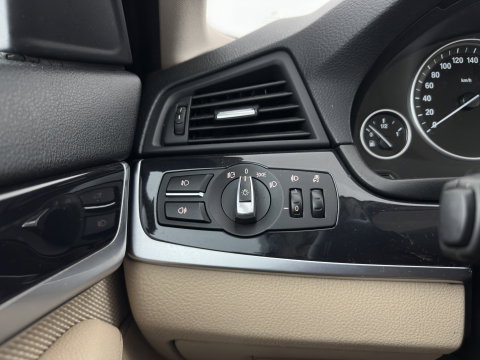 BMW 5 Serie 528i Executive Aut.* HEATED-COMFORTSEATS | NAVI | ECC | PDC | CRUISE | 18''ALU*