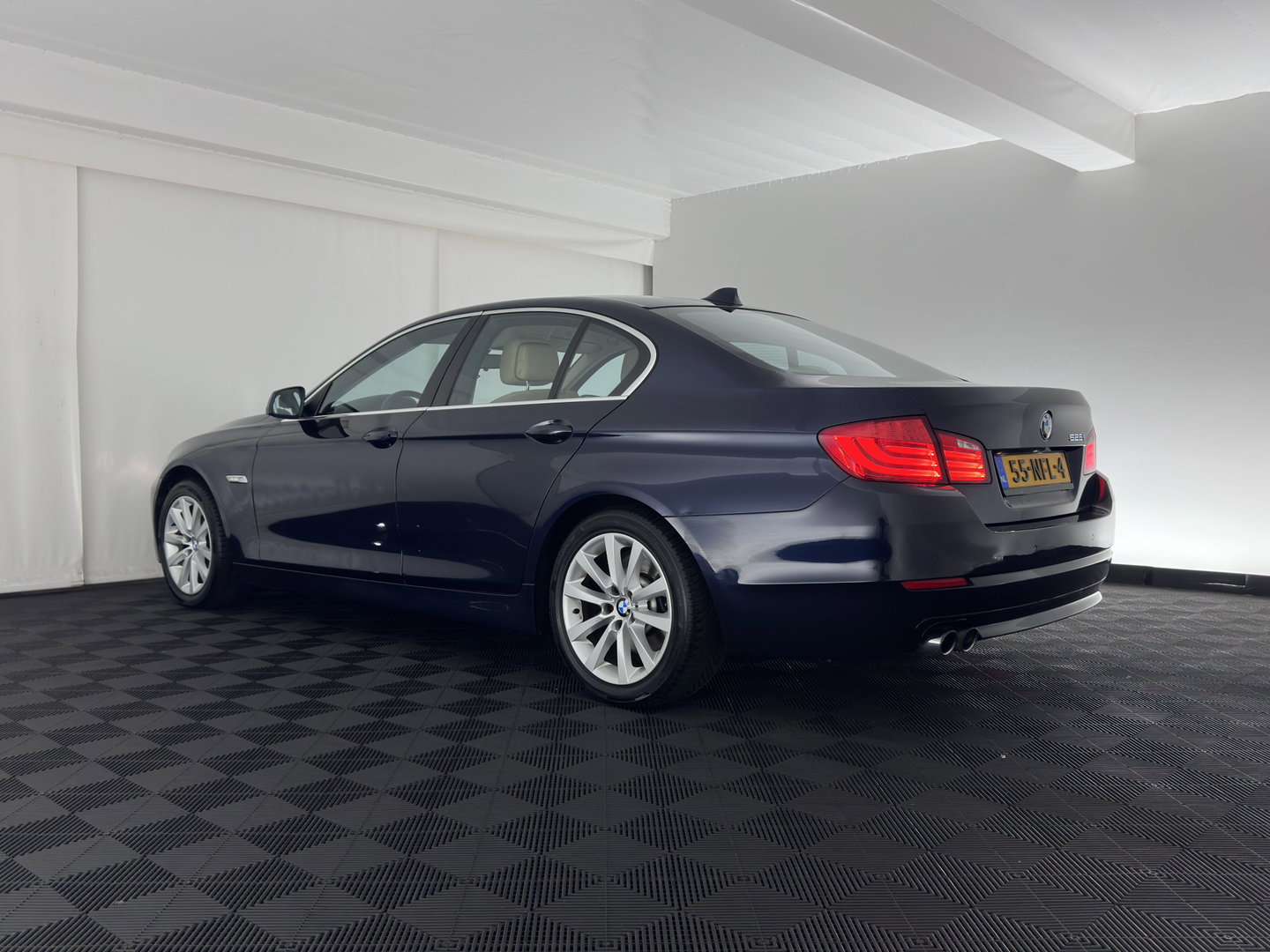 BMW 5 Serie 528i Executive Aut.* HEATED-COMFORTSEATS | NAVI | ECC | PDC | CRUISE | 18''ALU*