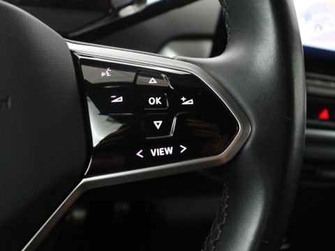 Volkswagen ID.4 Pro 77 kWh | SOH 95,4% | Adaptive cruise | Lane assist | Stuur/stoelverwarming | Climate control | Sfeerverlichting | Carplay | Park assist | 20" velgen