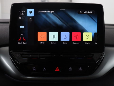 Volkswagen ID.4 Pro 77 kWh | SOH 95,4% | Adaptive cruise | Lane assist | Stuur/stoelverwarming | Climate control | Sfeerverlichting | Carplay | Park assist | 20" velgen