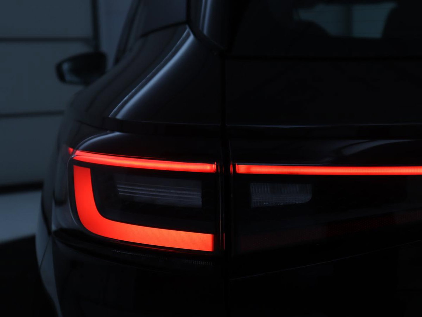 Volkswagen ID.4 Pro 77 kWh | SOH 95,4% | Adaptive cruise | Lane assist | Stuur/stoelverwarming | Climate control | Sfeerverlichting | Carplay | Park assist | 20" velgen
