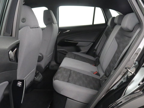 Volkswagen ID.4 Pro 77 kWh | SOH 95,4% | Adaptive cruise | Lane assist | Stuur/stoelverwarming | Climate control | Sfeerverlichting | Carplay | Park assist | 20" velgen
