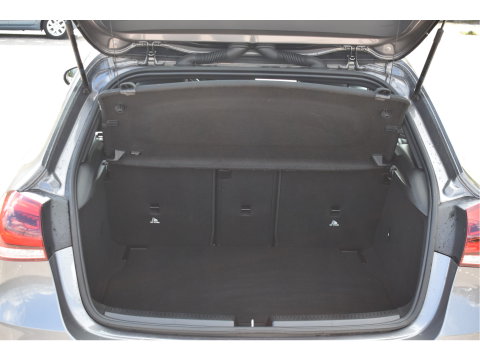 Mercedes-Benz A-Klasse 200 4MATIC 164 pk Premium | Open dak | Camera | Carplay | DAB | Vrtual cockpit | Stoelverwarming | Full LED