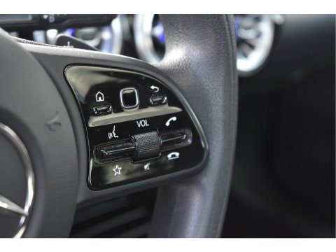 Mercedes-Benz A-Klasse 200 4MATIC 164 pk Premium | Open dak | Camera | Carplay | DAB | Vrtual cockpit | Stoelverwarming | Full LED