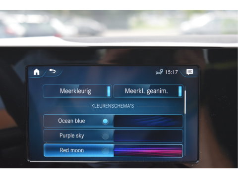 Mercedes-Benz A-Klasse 200 4MATIC 164 pk Premium | Open dak | Camera | Carplay | DAB | Vrtual cockpit | Stoelverwarming | Full LED