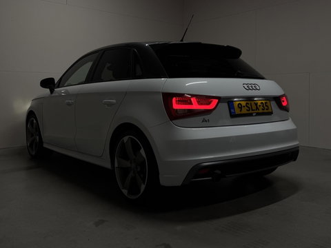Audi A1 Sportback 1.2 TFSI S-line Airco Cruise Navi Trekh.
