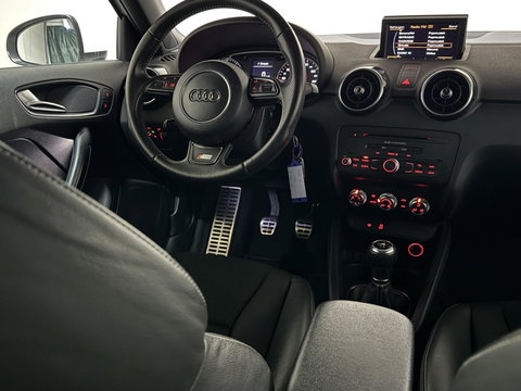 Audi A1 Sportback 1.2 TFSI S-line Airco Cruise Navi Trekh.